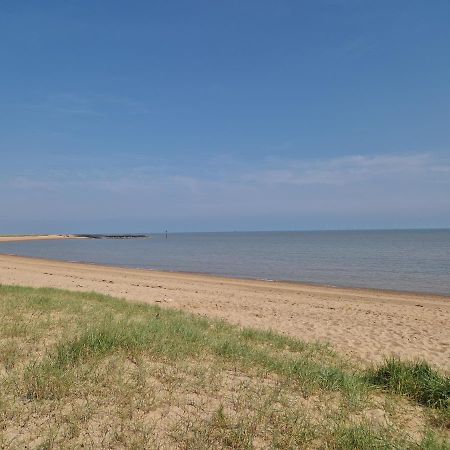 Three Jays Hotell Saint Osyth Eksteriør bilde